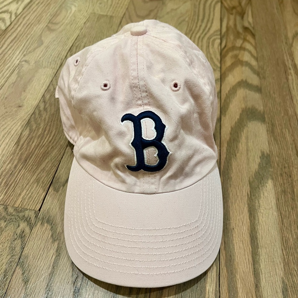 Women's Light Pink Boston Red Sox Baseball Cap with 'B' Logo
